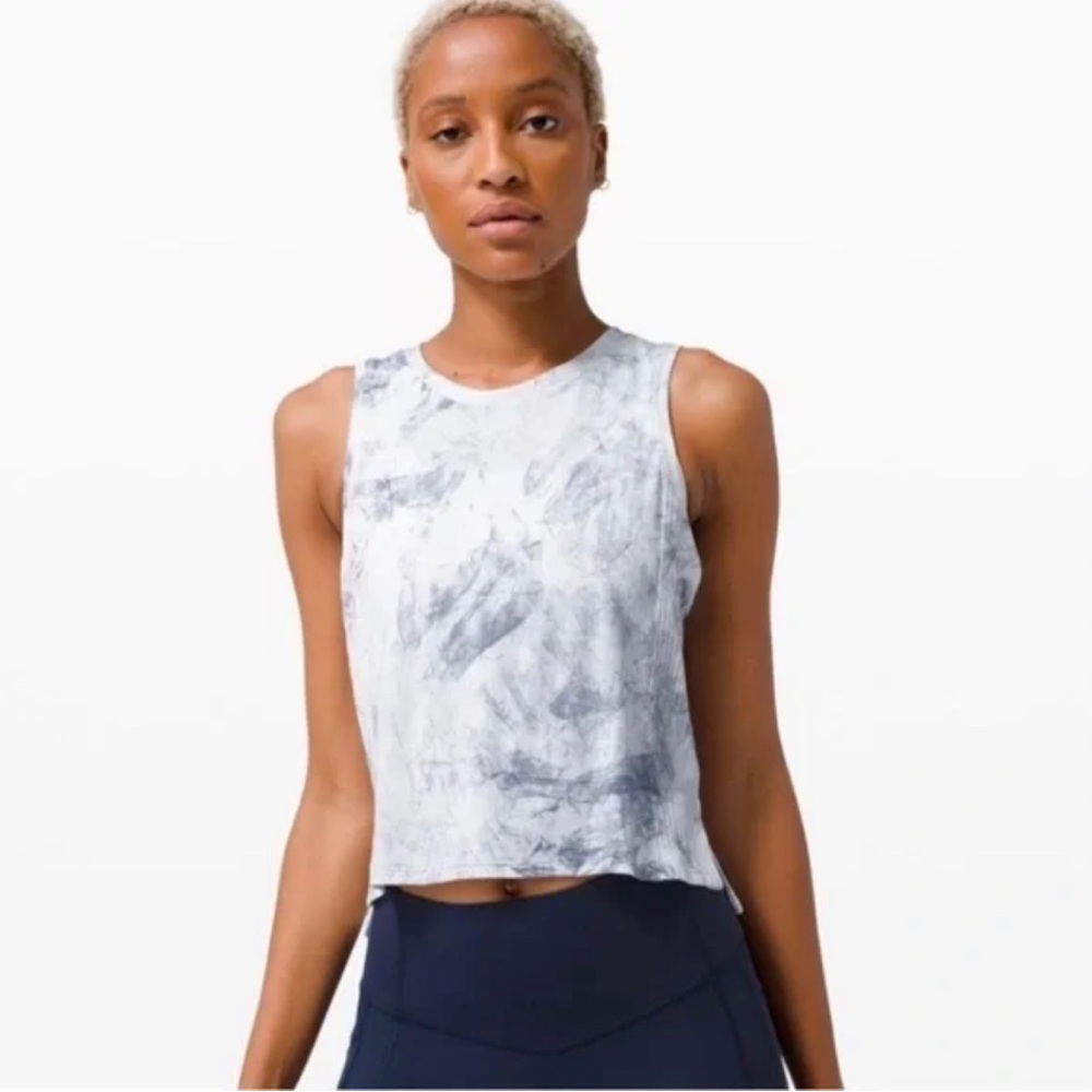 Lululemon muscle tank